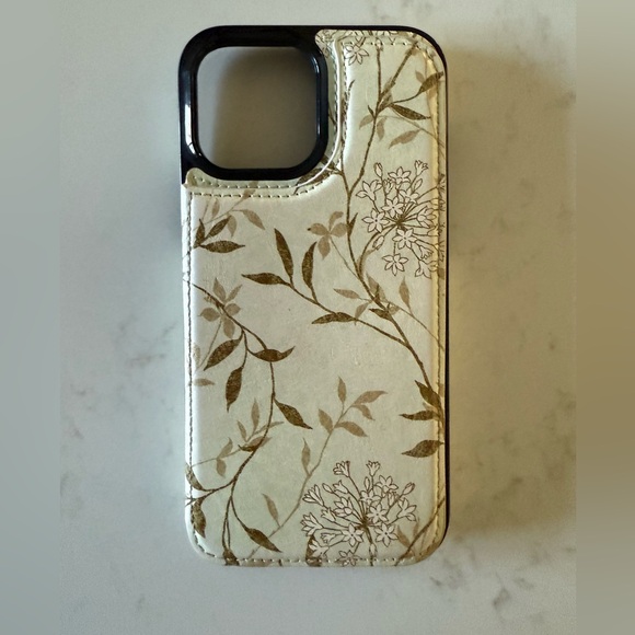 Pro max 13 - Picture 1 of 3